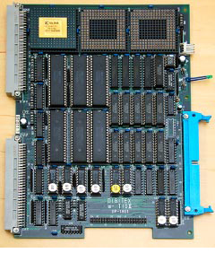 写真6　1991年当時，大学生だった泰地氏が自作した専用計算機。FPGAを用いて再構成できた