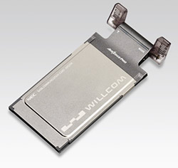 写真1●ウィルコムが2006年2月に発売した高度化PHS端末「AX520N」