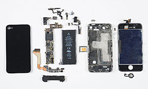 「iPhone 4」を分解！
