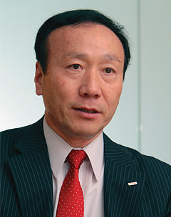 NTTドコモ 代表取締役社長 加藤 薫 氏