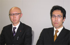 写真3●ランシステムの沖野和彦取締役経営戦略部長（右）と黒澤一秀経営戦略部情報システム課長代理（左）