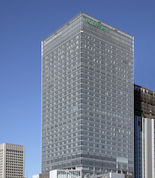 大和証券が入居する東京駅前の「グラントウキョウ」。2008年初の移転に伴い、オフィス環境を一新