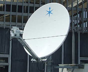 図3●防災行政無線システムの衛星通信用パラボラアンテナ