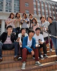 写真1●広島国際大学の丁井雅美准教授のゼミに参加する学生さん