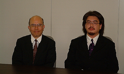 経済産業省CIO補佐官の野村邦彦氏（左）と葛西重雄氏