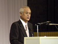 山本総務副大臣の写真