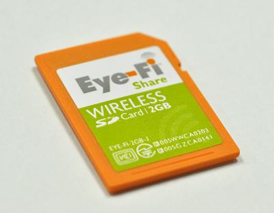 今回発売されたのは、容量が2GBの「Eye-Fi Shareカード」。価格は9980円。12月3日の予約受付開始と同時に申し込んだところ、12月23日に届いた