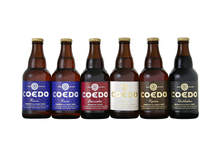 「COEDO 6本入りギフトセット」（3800円）は、333ミリリットル瓶の瑠璃2本、伽羅1本、白1本、漆黒1本、紅赤1本のセット