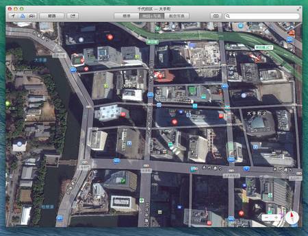 「マップ」もようやく搭載された。地図と航空写真を切り替えたり、組み合わせられるが、完成度はGoogleマップにかなわない。