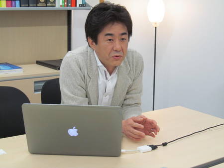 iPad導入を主導した、袖ヶ浦高校の永野直教諭