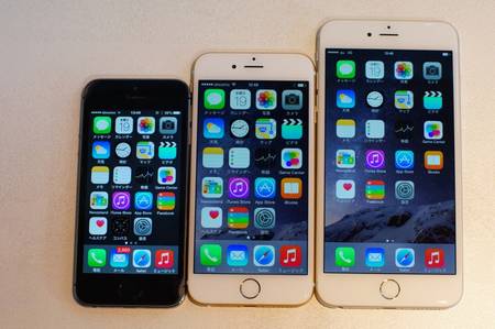 左からiPhone 5s、iPhone 6、iPhone 6 Plus