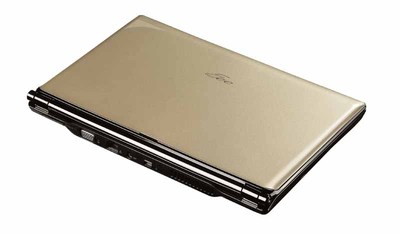 ASUSのEee PC S101H。色はシャンパン。実売価格は6万4800円。