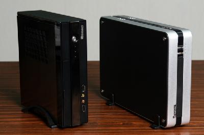 SEEDのMini-ITXケース「MU-380」（写真右）と「MA-280」（写真左）