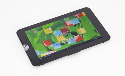 Android3.1を採用した「REGZA Tablet AT300/24C」。実売価格は5万円前後。